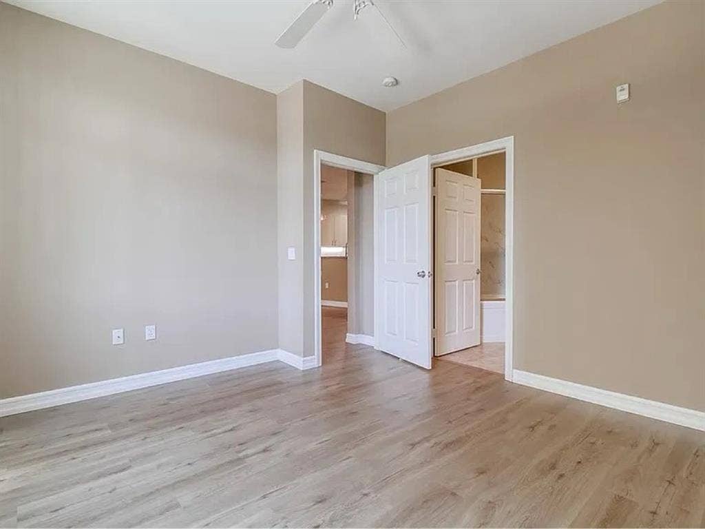 Master Bedroom Downtown San Diegoo