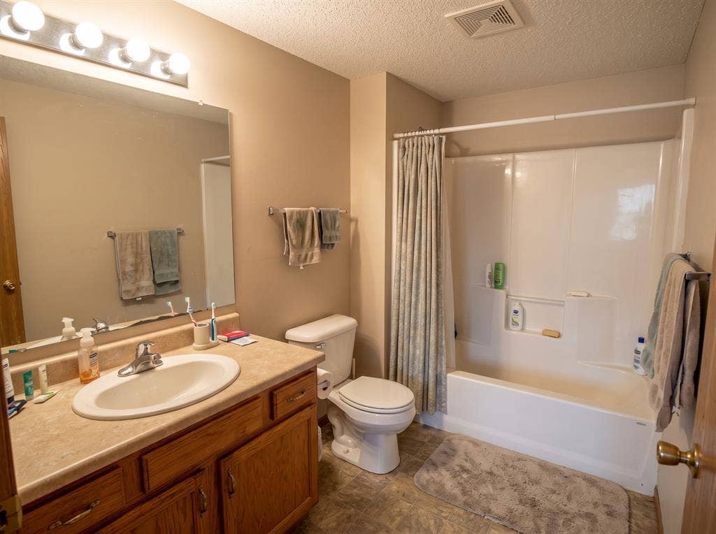 Cozy 2 bedroom apartment in Fishers