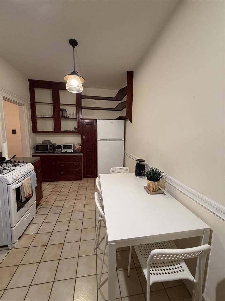 Spacious& Bright Room:All Inclusive