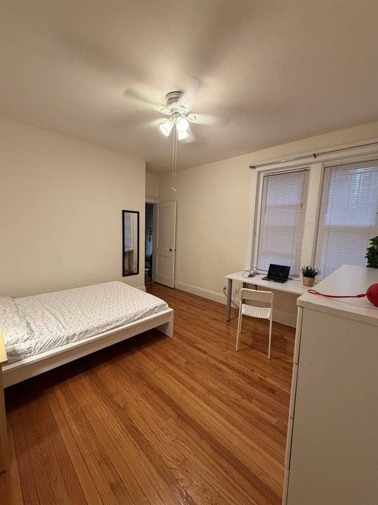 Spacious& Bright Room:All Inclusive