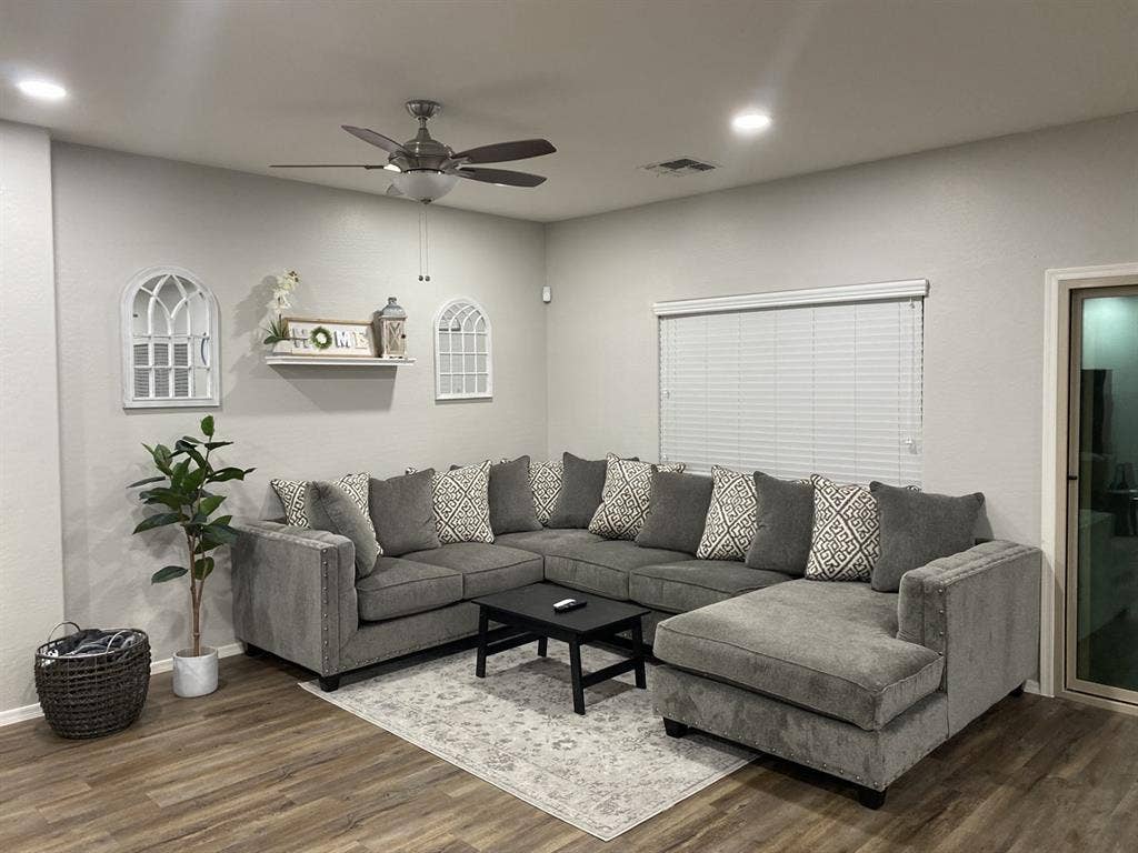 Clean Christian home Queen Creek
