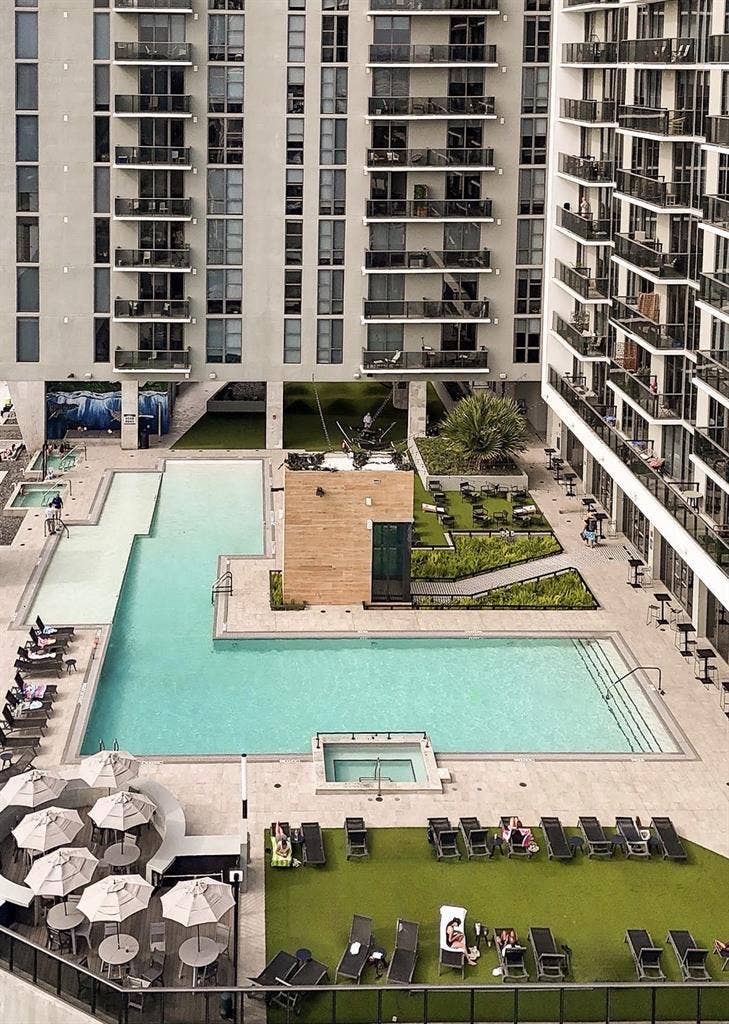 Flow fort lauderdale room available