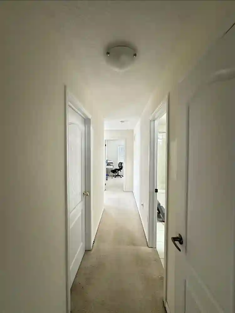 Private Room for rent for a girl.