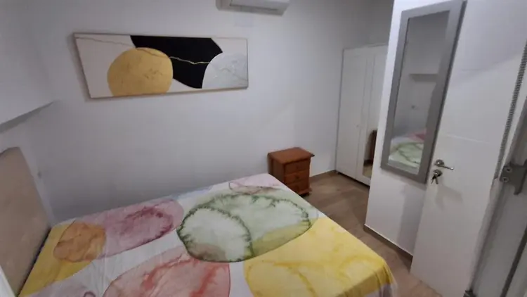 Habitacion cama doble.
