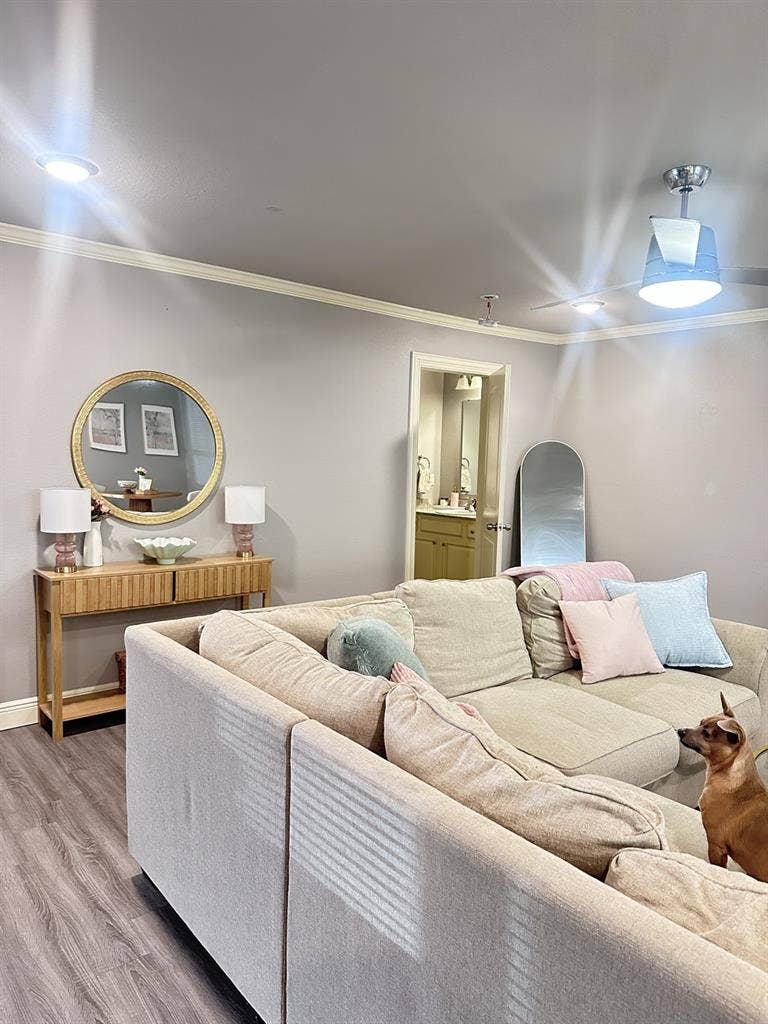 2 rooms in a 3bd 4ba townhouse!