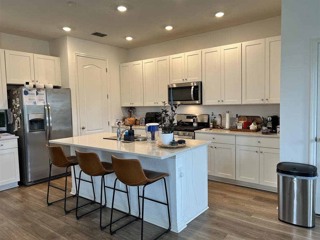 $850 Furnished Room - 20 Min Disney