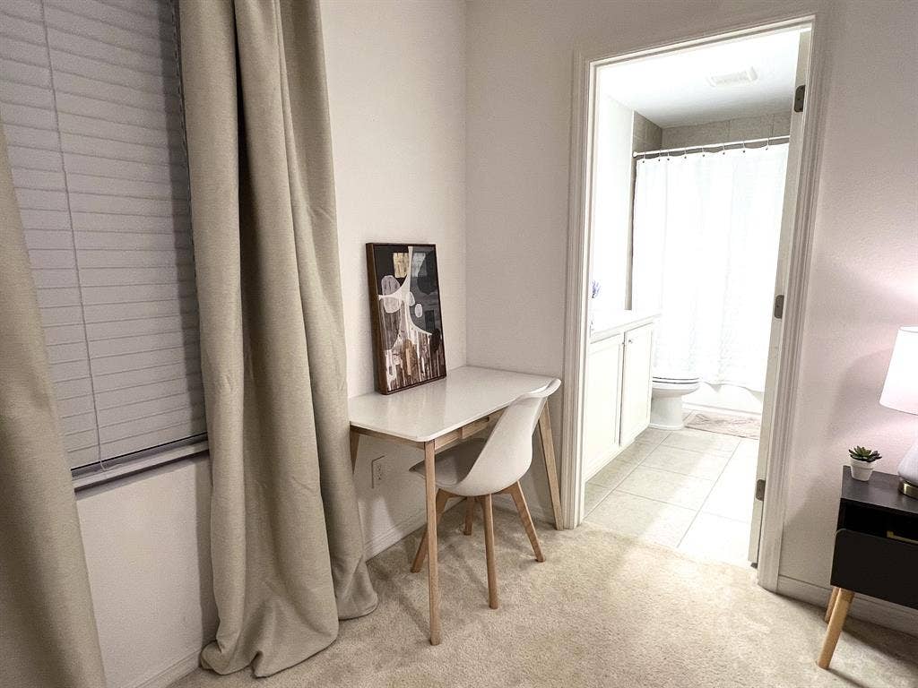 $850 Furnished Room - 20 Min Disney