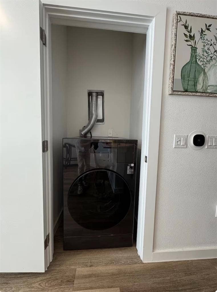 Modern 1B1B for rent