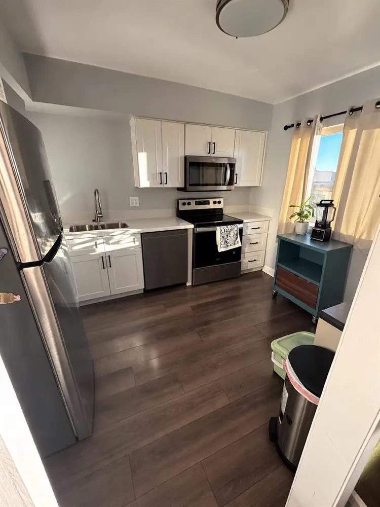 Private room and bathroomm