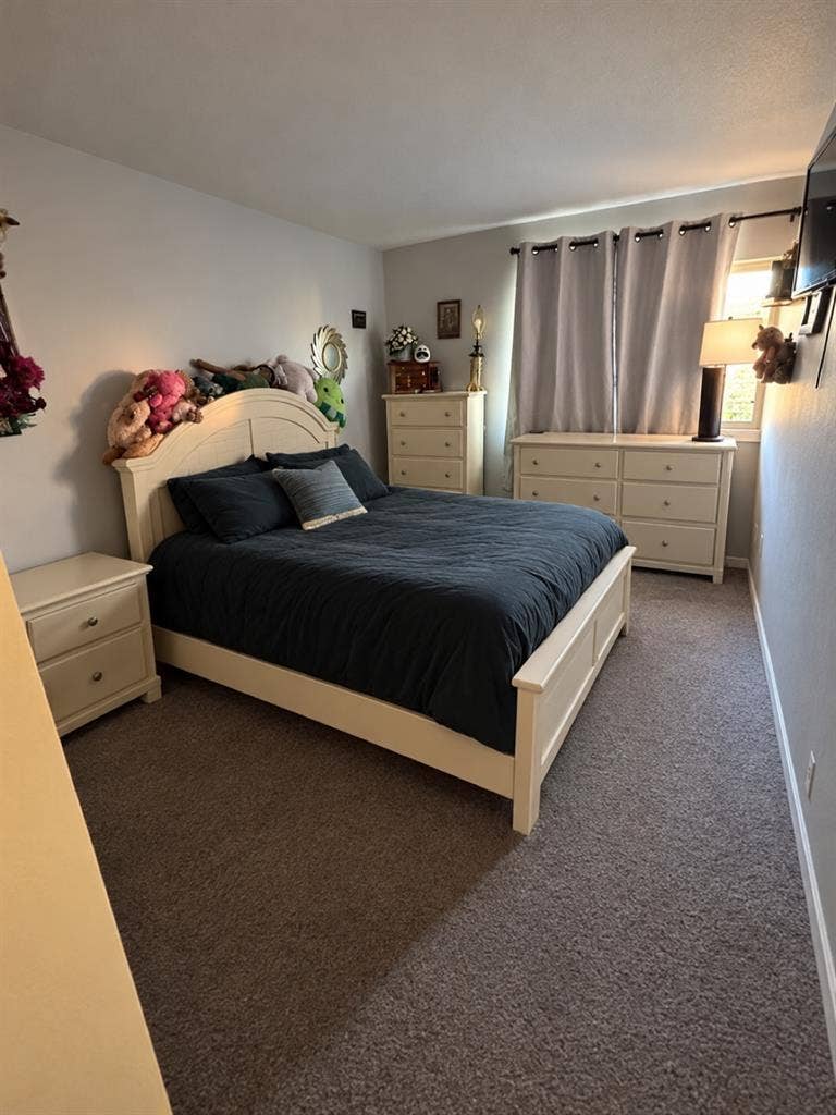 Private room and bathroomm
