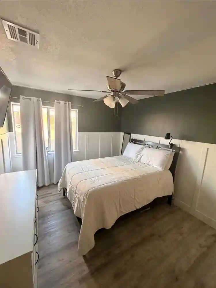 Furnished room