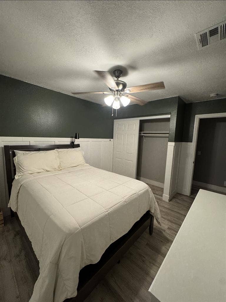 Furnished room
