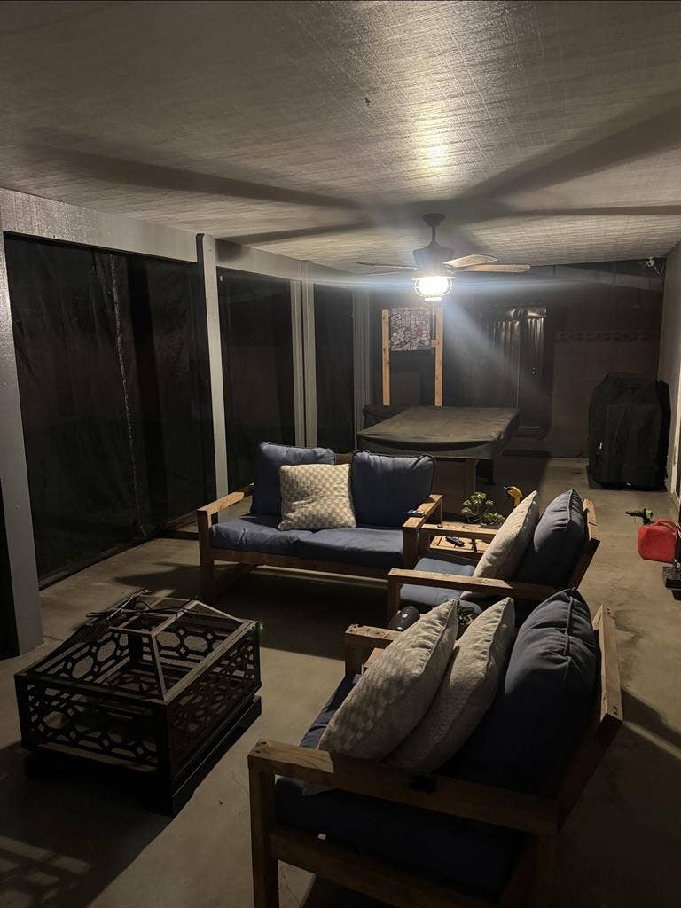 Furnished room