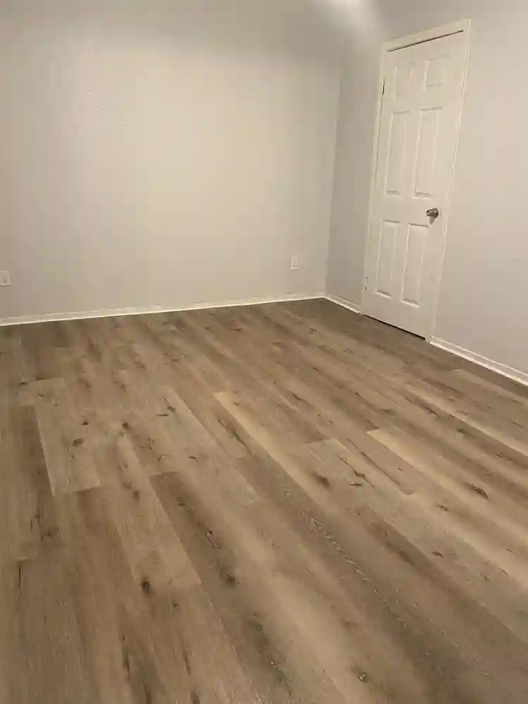 Spacious 1BR/1BA $995! Near 59N/610