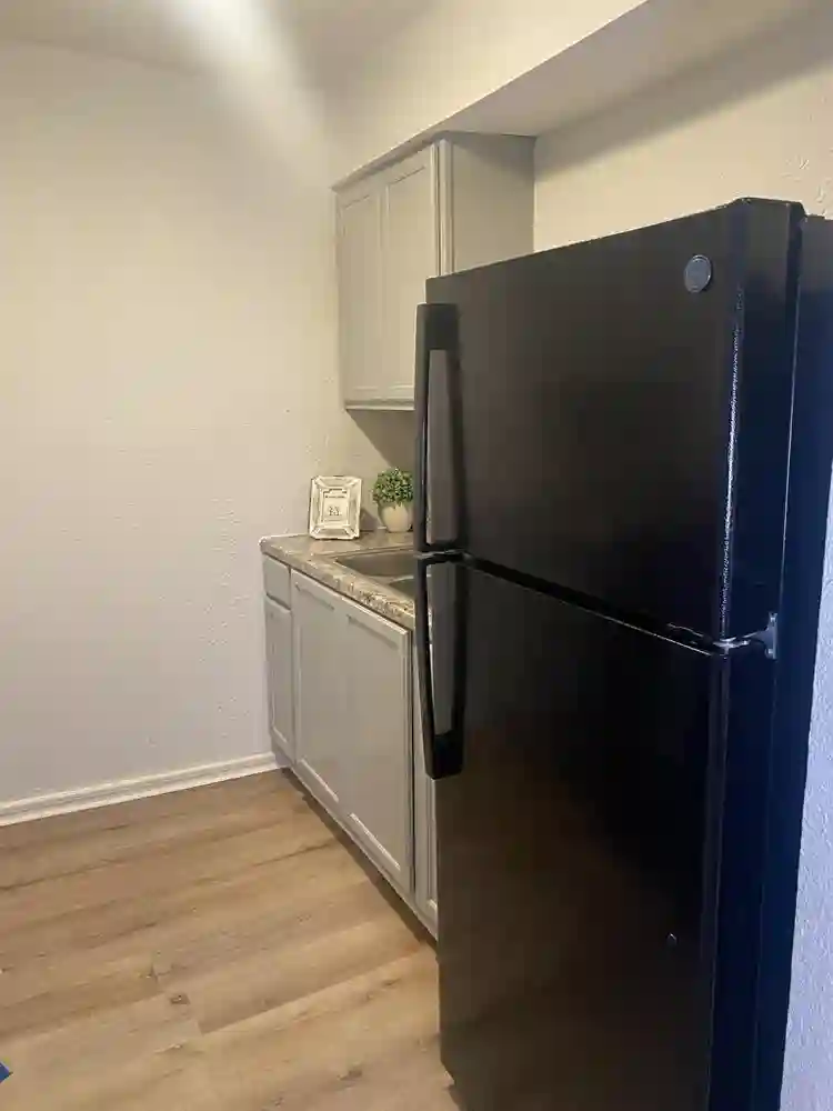 Spacious 1BR/1BA $995! Near 59N/610