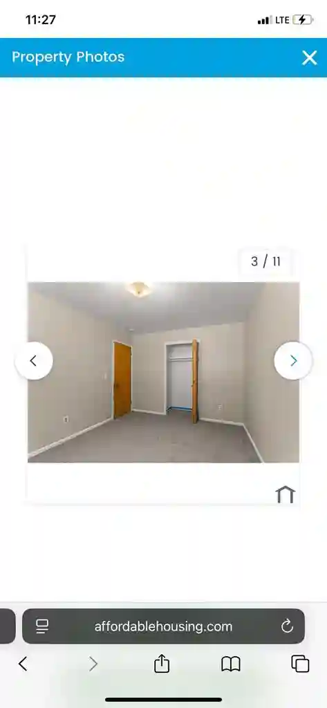 Unfurnished Room