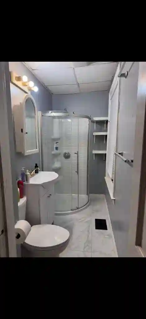 Room in a 2-bedroom apartment