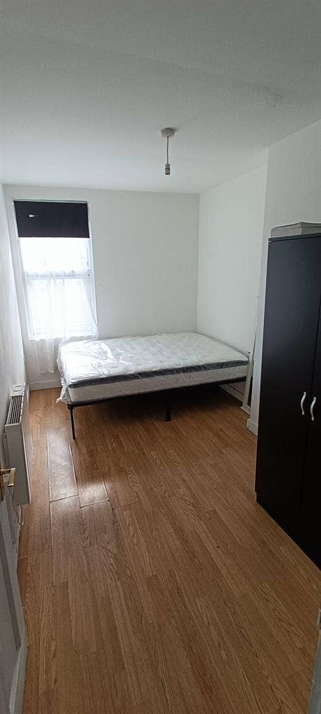 Large Double Room All Bills Include
