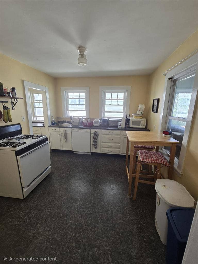 Looking for a roommate -MEDFORD