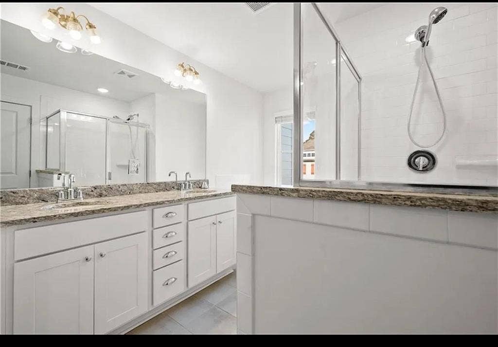 3 BR in Auburn