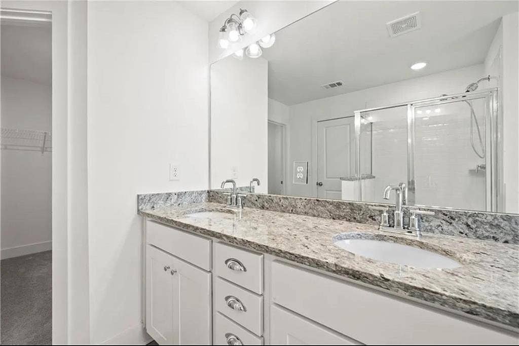 3 BR in Auburn