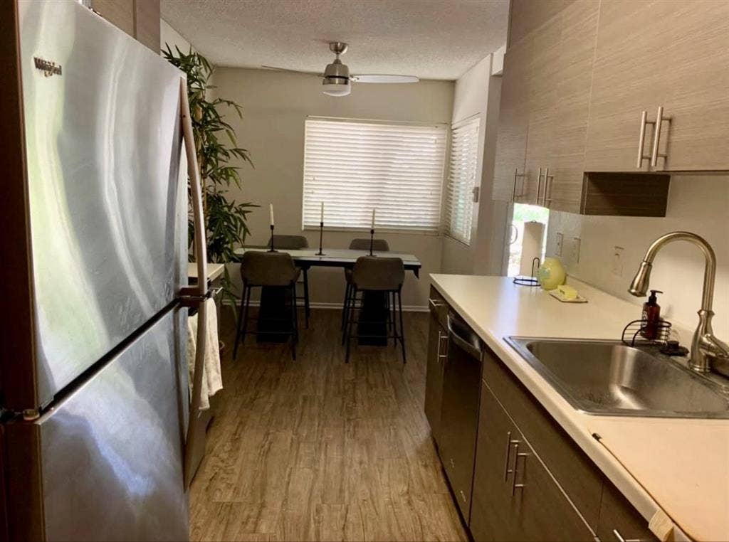 2BR, 2BR unit in luxury apt complex