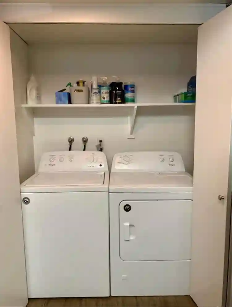 2BR, 2BR unit in luxury apt complex