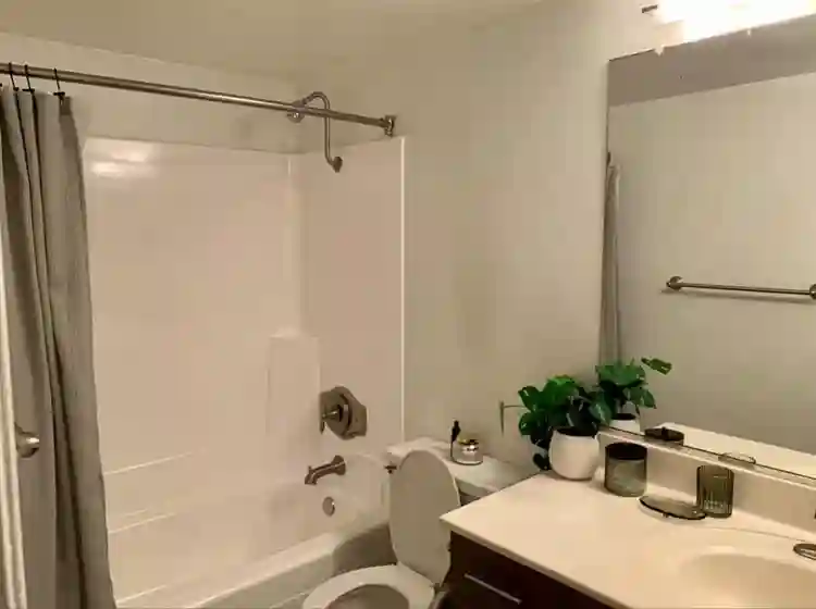 2BR, 2BR unit in luxury apt complex