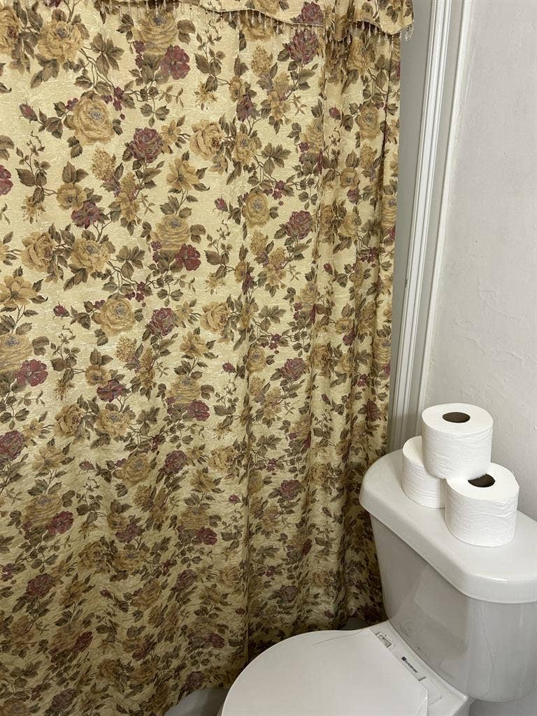 Private Room • Shared House 🏠