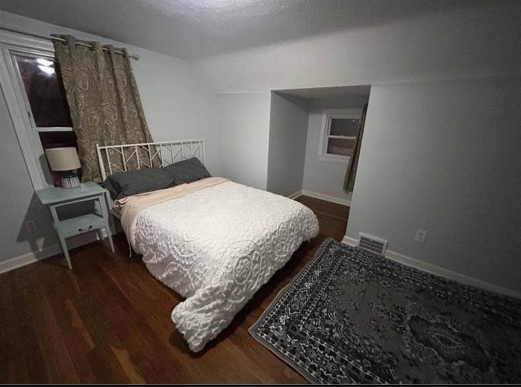 Room for rent! South Euclid