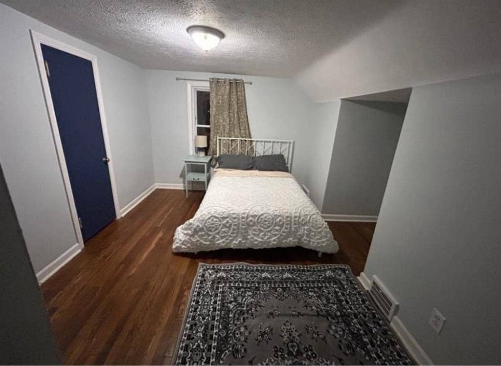 Room for rent! South Euclid