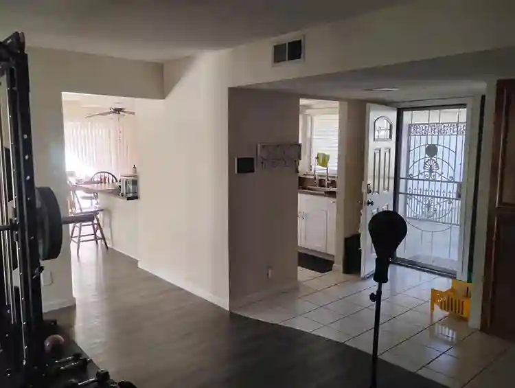 3 rooms available!