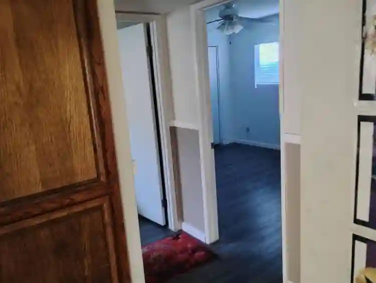 3 rooms available!