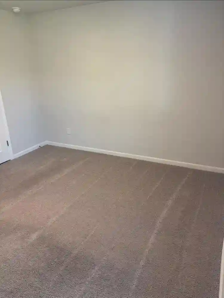 $900 Private room now available
