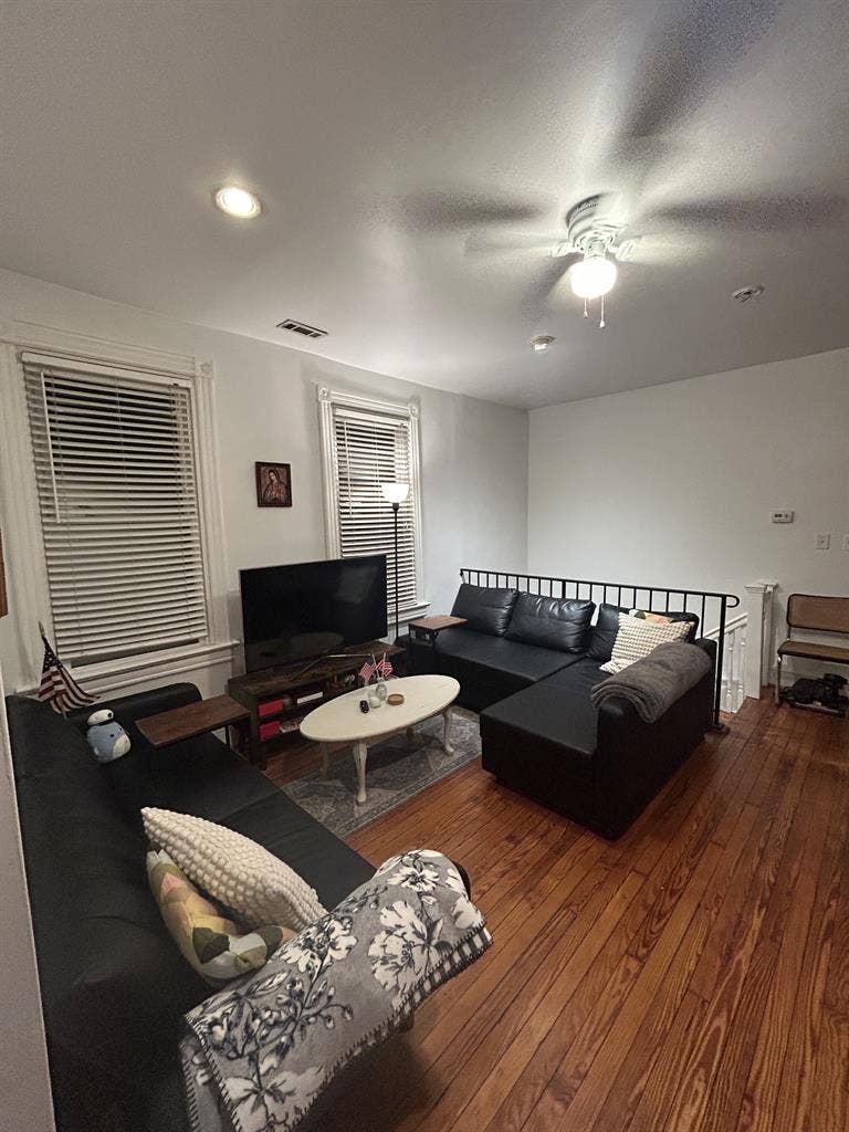 Month-to-Month Lease Takeover!