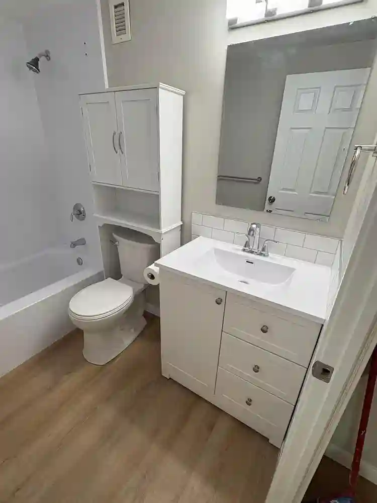 SEARCHING FOR FEMALE ROOMMATE! ASAP