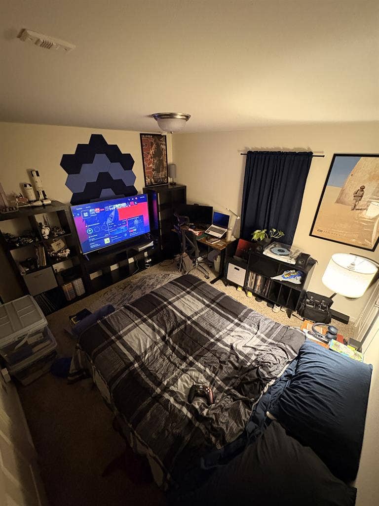 2 by 2 apartment for subletting
