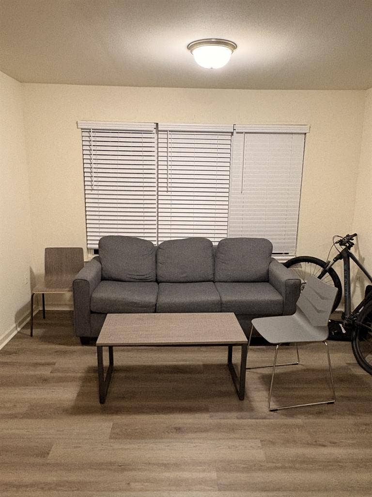 2 by 2 apartment for subletting