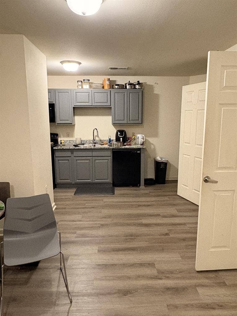 2 by 2 apartment for subletting
