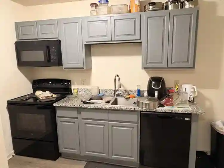 2 by 2 apartment for subletting