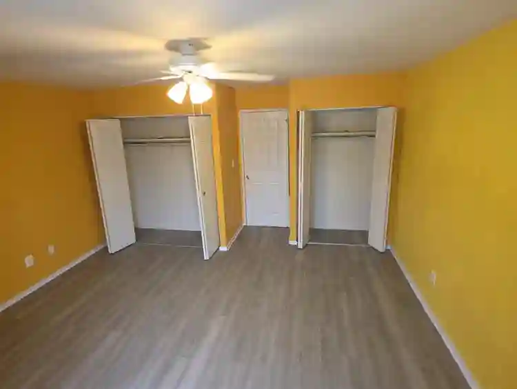 Seeking solo roommate or couple