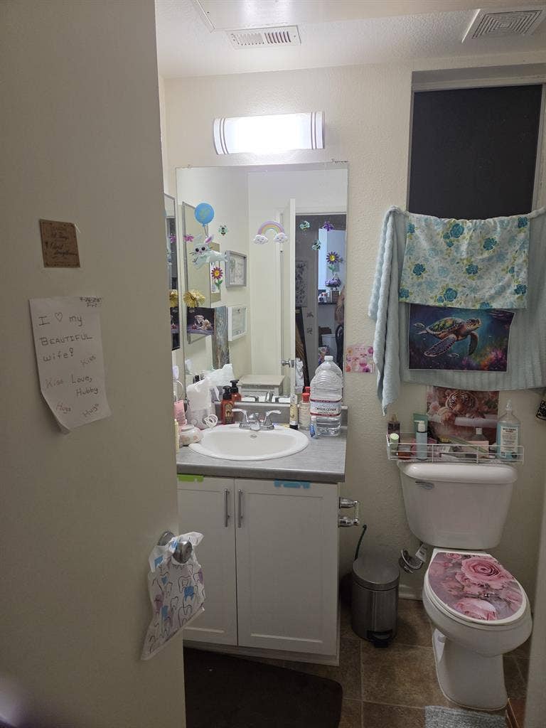 Private bed/bath available