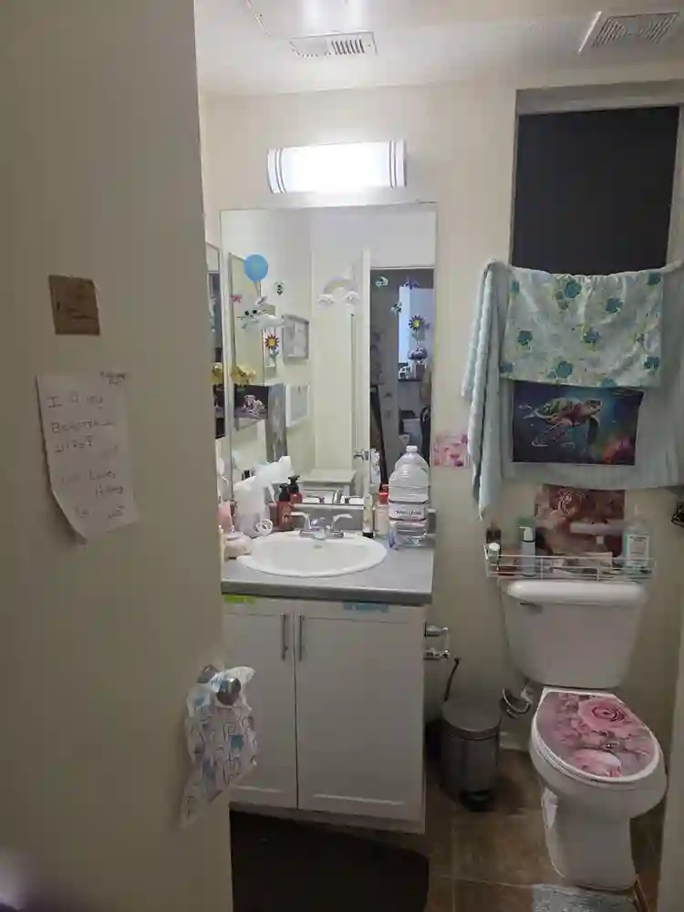 Private bed/bath available