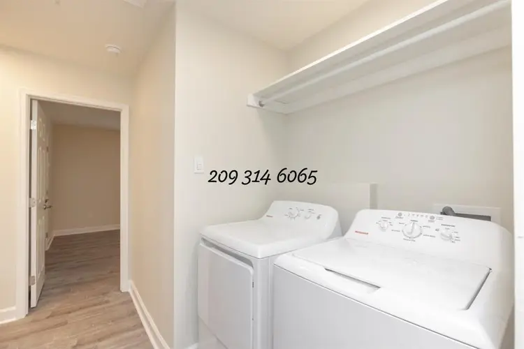 Beautifully renovated townhome