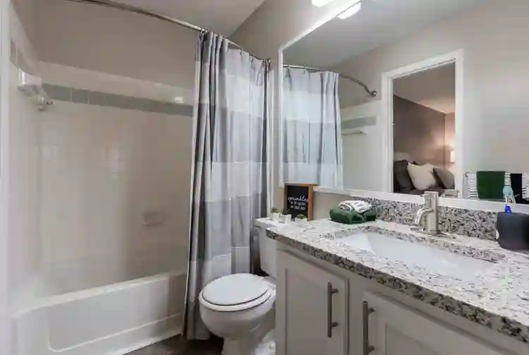 1bed/1bath at Granby Crossing Apt