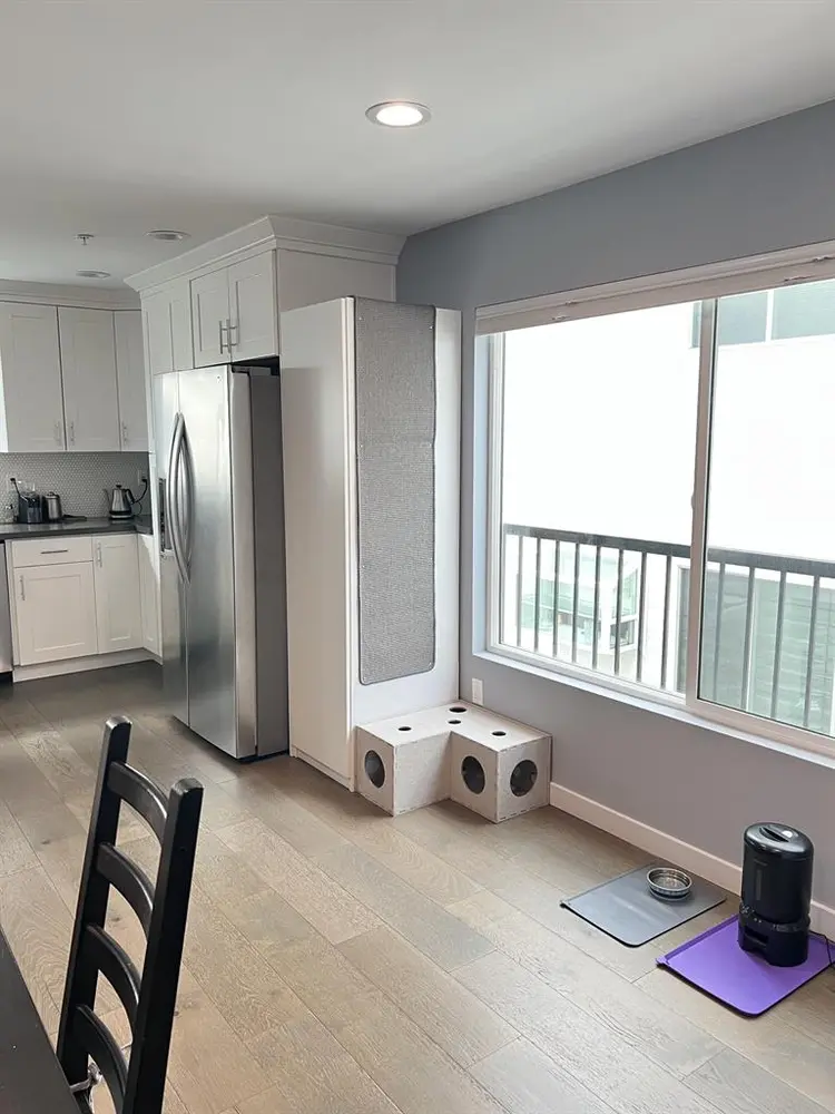 Room for Rent in Modern Home