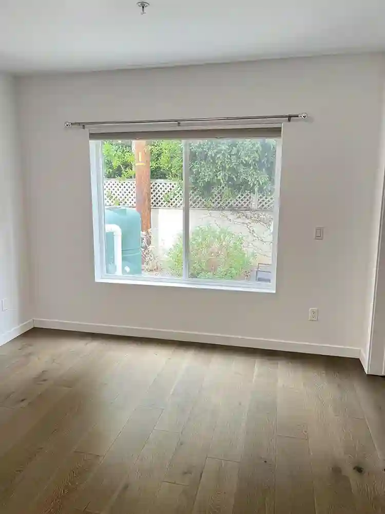 Room for Rent in Modern Home