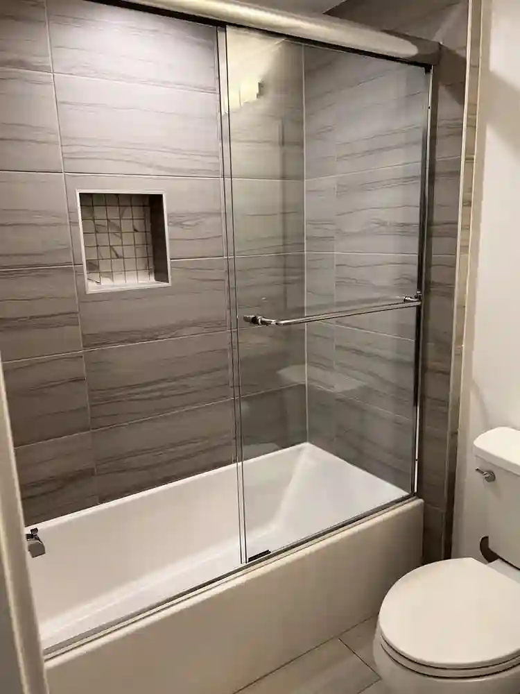 Room for Rent in Modern Home