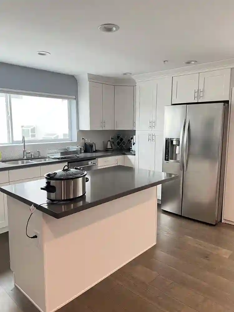 Room for Rent in Modern Home