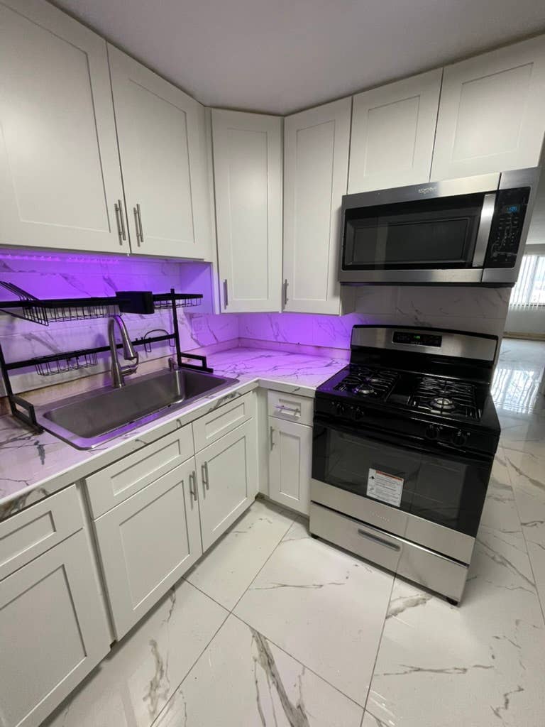 1Br Water-Gas-HeatParking included